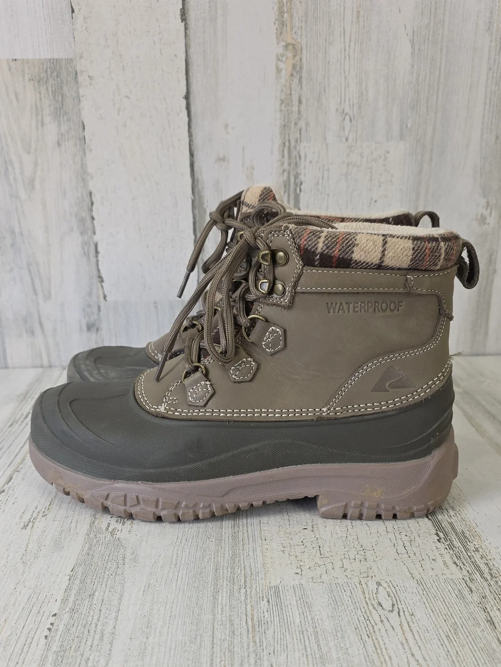 Ozark Trail Women's Taupe Brown Waterproof Lace-Up Winter Boots Size 9